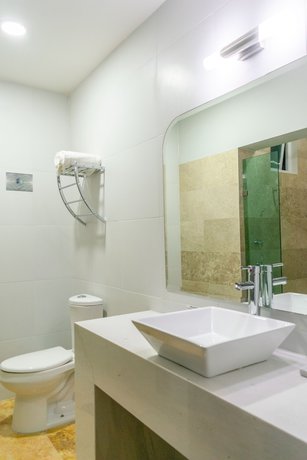 Imagen de la habitación del Hotel 5 Inn Plus. Foto 9