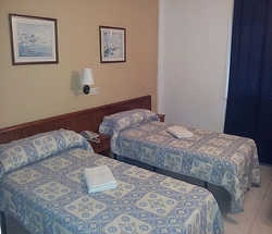 Imagen de la habitación del Hotel 5 Islas. Foto 2