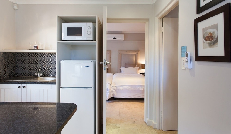 Imagen de la habitación del Hotel 5 Seasons. Foto 9