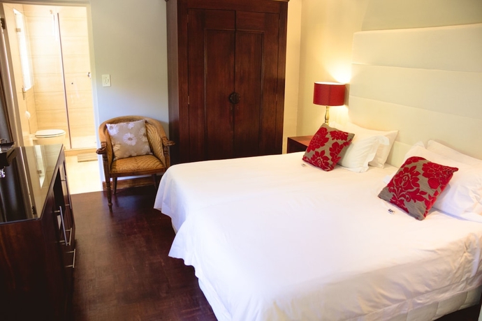 Imagen de la habitación del Hotel 5 Seasons. Foto 10
