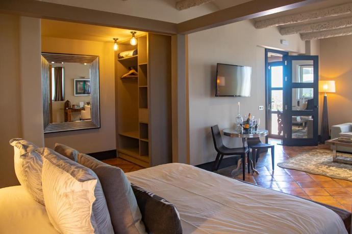 Imagen general del Hotel 5 Suites. Foto 6