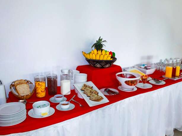 Imagen del bar/restaurante del Hotel 5 Swiss. Foto 11