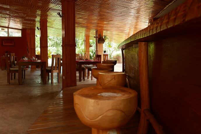 Imagen del bar/restaurante del Hotel 5 Swiss. Foto 12