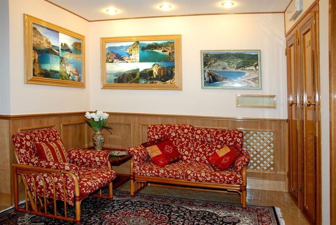 Imagen de los interiores del Hotel 5 Terre. Foto 15