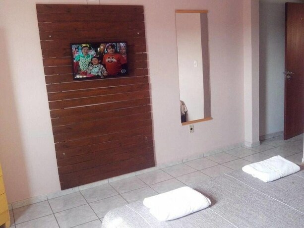 Imagen de la habitación del Hotel 50. Foto 20