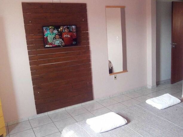 Imagen de la habitación del Hotel 50. Foto 23