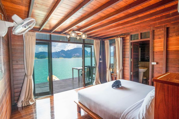 Imagen de la habitación del Hotel 500 Rai Khao Sok Floating Resort. Foto 6