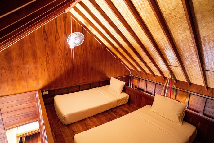 Imagen de la habitación del Hotel 500 Rai Khao Sok Floating Resort. Foto 15