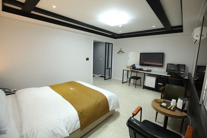 Imagen de la habitación del Hotel 500th. Foto 7