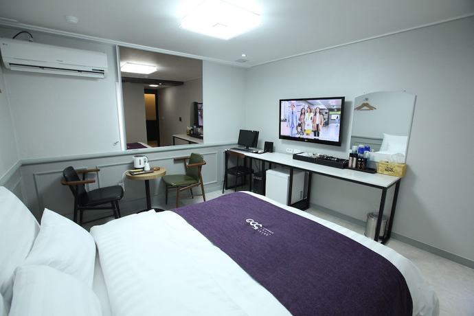Imagen de la habitación del Hotel 500th. Foto 10