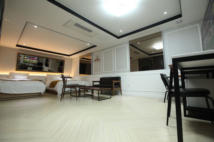 Imagen de la habitación del Hotel 500th. Foto 11