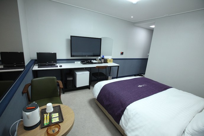 Imagen de la habitación del Hotel 500th. Foto 16