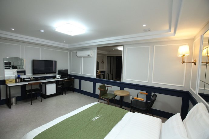 Imagen de la habitación del Hotel 500th. Foto 18