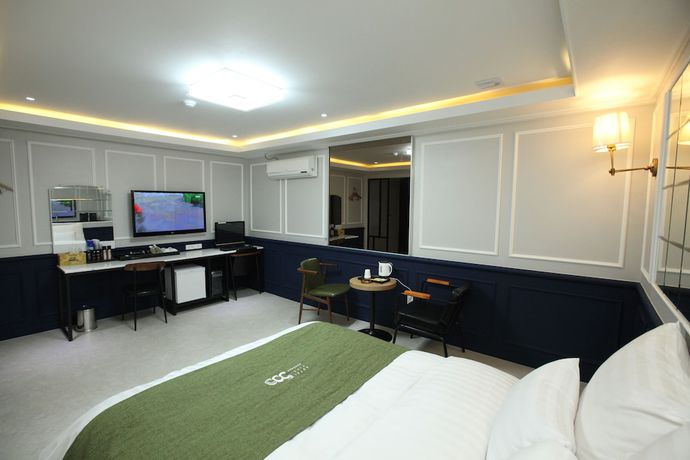 Imagen de la habitación del Hotel 500th. Foto 19