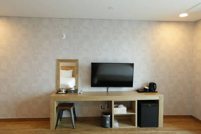 Imagen general del Hotel 52, Jeju. Foto 12
