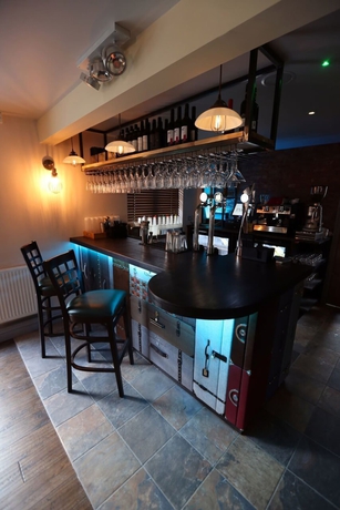 Imagen del bar/restaurante del Hotel 52 - Stanley. Foto 3