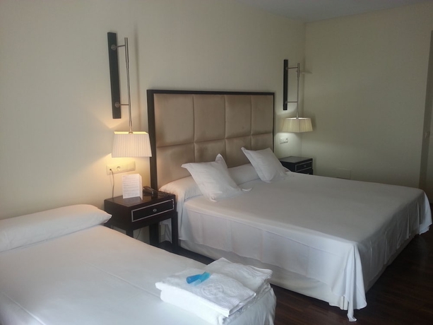 Imagen de la habitación del Hotel 525. Foto 12