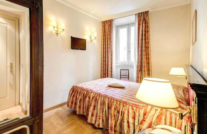 Imagen de los exteriores del Hotel 53 Cinquantatre. Foto 5