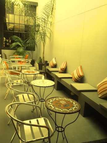 Imagen del bar/restaurante del Hotel 5411 Soho Boutique. Foto 3