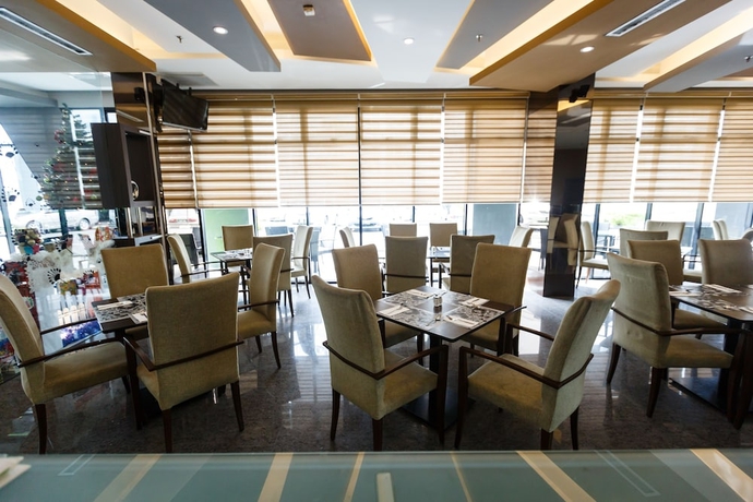 Imagen del bar/restaurante del Hotel 56. Foto 8