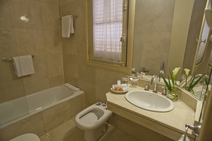 Imagen de la habitación del Hotel 562 Nogaro Buenos Aires. Foto 7