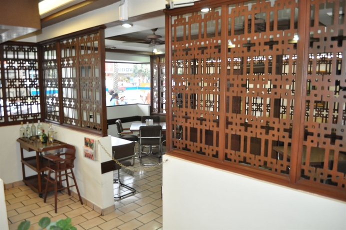 Imagen del bar/restaurante del Hotel 5a Avenida. Foto 2