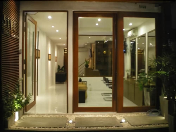 Imagen de los interiores del Hotel 5ive Beach House. Foto 16