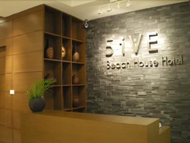 Imagen de los interiores del Hotel 5ive Beach House. Foto 17