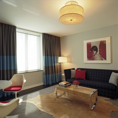 Imagen de los interiores del Hotel 6 Columbus Central Park. Foto 10