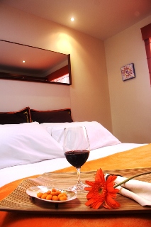 Imagen general del Hotel 6 Suites. Foto 3