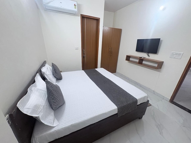 Imagen de la habitación del Hotel 69, Gurugram. Foto 1