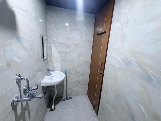 Imagen de la habitación del Hotel 69, Gurugram. Foto 8