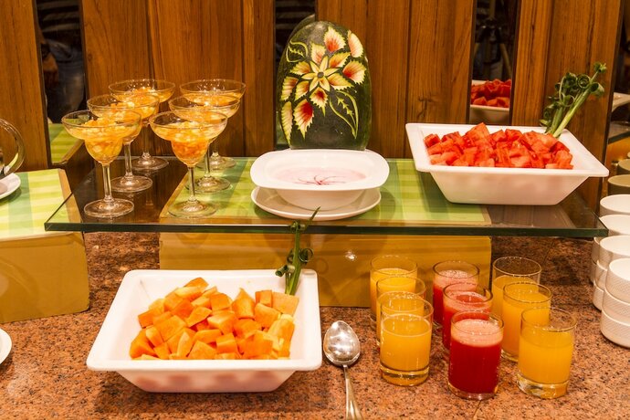 Imagen del bar/restaurante del Hotel 7 Apple Pimpri Pune. Foto 12