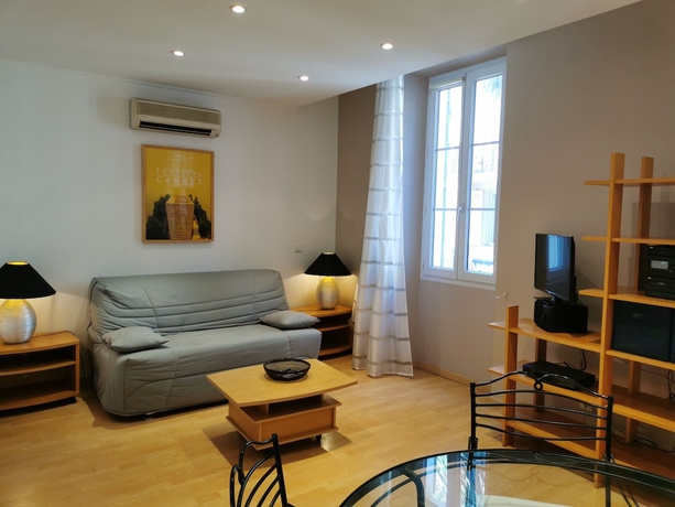 Imagen de la habitación del Hotel 7 Art Cannes. Foto 2