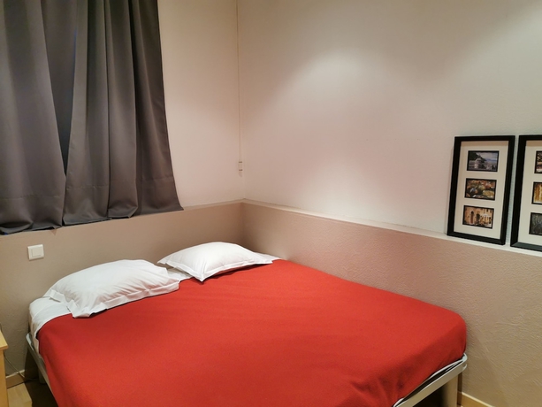 Imagen de la habitación del Hotel 7 Art Cannes. Foto 3