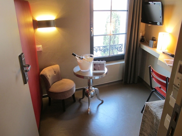 Imagen de la habitación del Hotel 7 Art Cannes. Foto 13