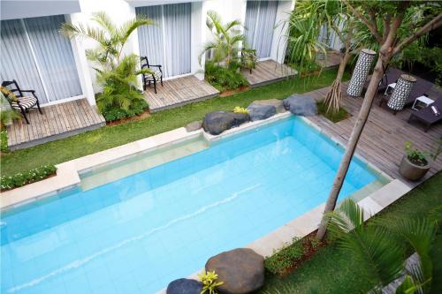 Imagen de la piscina del Hotel 7 Bidadari Seminyak. Foto 6