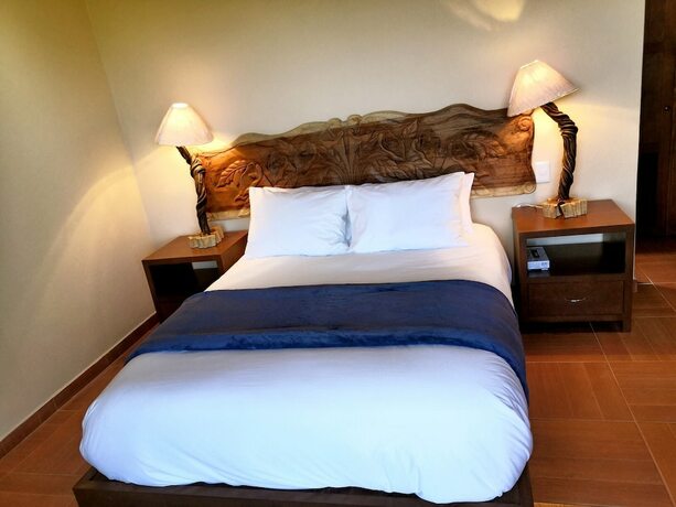 Imagen de la habitación del Hotel 7 Caba&ntilde;as. Foto 19