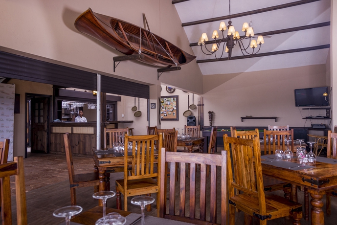 Imagen de los interiores del Hotel 7 Cascades Restaurant Bar and Lodges. Foto 13