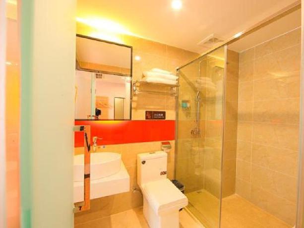 Imagen general del Hotel 7 DAYS PREMIUM HOTEL CHONGQING YANGJIAPING PEDESTR. Foto 4