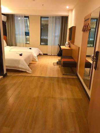 Imagen de la habitación del Hotel 7 DAYS PREMIUMA CHONGQING JIANGBEI INTERNATIONAL AIRPORT. Foto 3