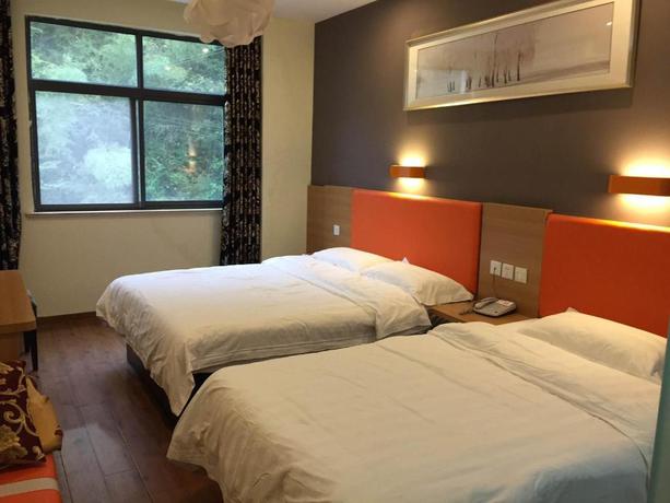Imagen general del Hotel 7 DAYS PREMIUMA HUANGSHAN SCENIC AREA TRANSFER CEN. Foto 2