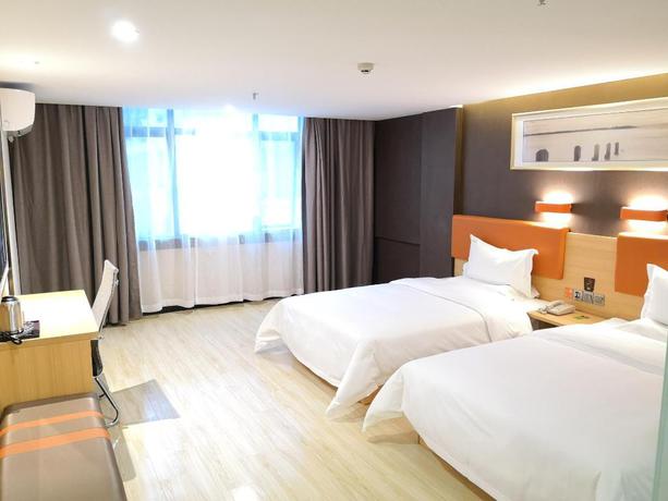 Imagen general del Hotel 7 DAYS PREMIUMA SANYA BAY HAIYUE PLAZA SHENGLI ROAD. Foto 2