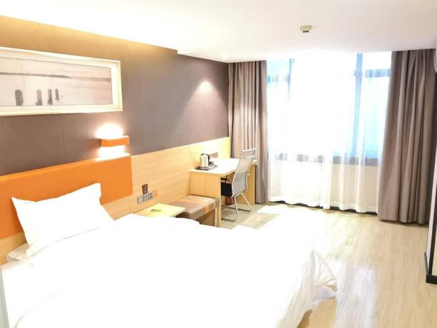 Imagen general del Hotel 7 DAYS PREMIUMA SANYA BAY HAIYUE PLAZA SHENGLI ROAD. Foto 3