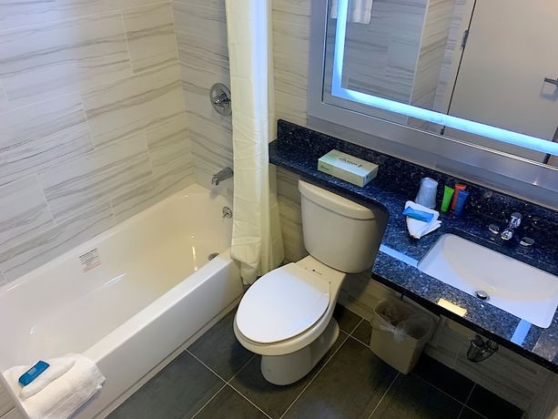 Imagen de la habitación del Hotel 7 Days Bronx. Foto 5