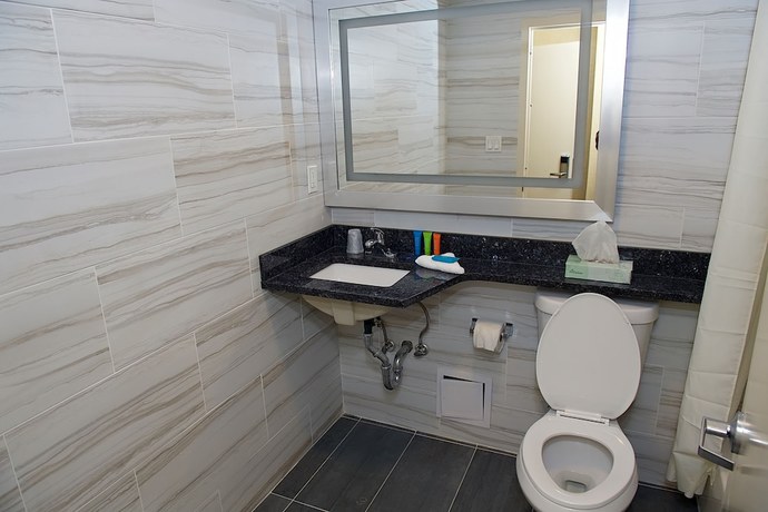 Imagen de la habitación del Hotel 7 Days Bronx. Foto 8