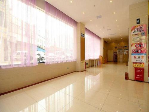 Imagen general del Hotel 7 Days Inn Fucheng Wu Gongci Gaodeng East Street Binjiang Road. Foto 3