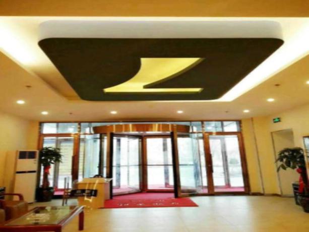 Imagen de los interiores del Hotel 7 Days Inn Korla Bo Si Teng Lake Branch. Foto 6