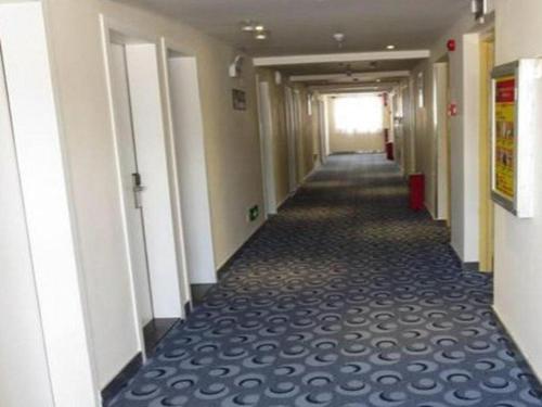 Imagen general del Hotel 7 Days Inn Longyan Zhongshan Road Pedestrian Street. Foto 6