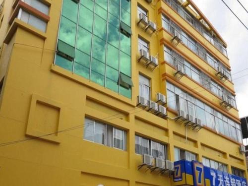 Imagen general del Hotel 7 Days Inn Longyan Zhongshan Road Pedestrian Street. Foto 9